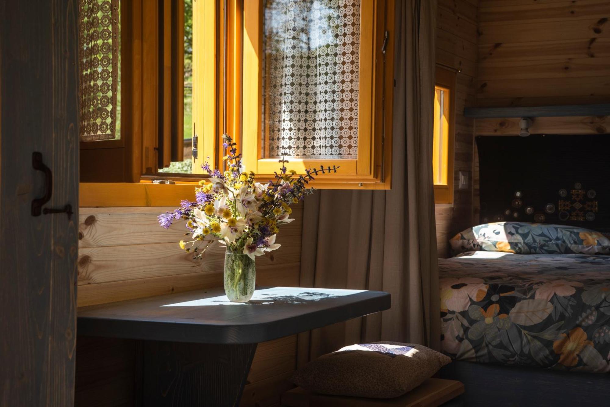 Agriturismo La Rovere - I Carrozzoni Gitani Cossano Belbo エクステリア 写真