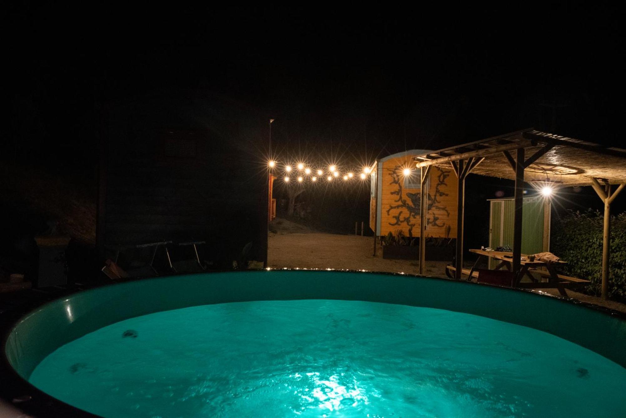 Agriturismo La Rovere - I Carrozzoni Gitani Cossano Belbo エクステリア 写真